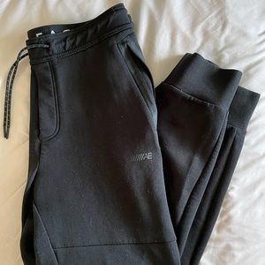 American Eagle 🦅 24/7 Jogger in Black Large